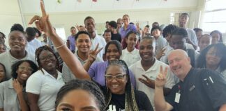 Curaçao Marriott ta inspirá 600 studiante pa bai pa karera den sektor di hospitalidat