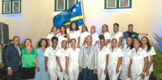 Minister di GMN sr. Silvania a huramentá 58 profeshonal di nos sektor di kuido