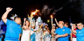 Aruba Tourism Authority ta Cende Mecha di Parada di Flambeu