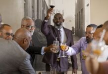 Promé Minister Pisas orguyoso ku éksito den ehekushon di e Pakete di Pais