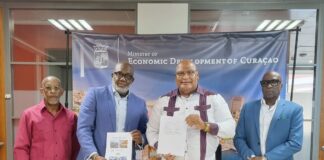 Fundashon Marshe ta firma akuerdo di maneho nobo ku Minister di Desaroyo Ekonómiko