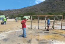 Ministerio di GMN ta sòru pa limpiesa, ducha, bakinan di shushi i pòrta pòti na playa di Sta. Cruz