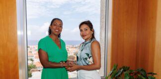 ENNIA ta adoptá e insiativa di CHATA Stars of The Industry