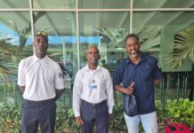 Dos personal di SDKK a bai duna sosten na prizòn di St. Maarten