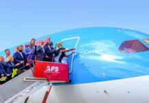TUI Fly ta selebrá 20 aña Curaçao-Amsterdam ku boutismo spesial di avion