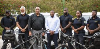 Politur ta risibí 6 vehíkulo nobo