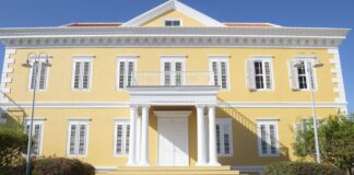 Kranshi ta habrí e djasabranan di yüni pa inskripshon